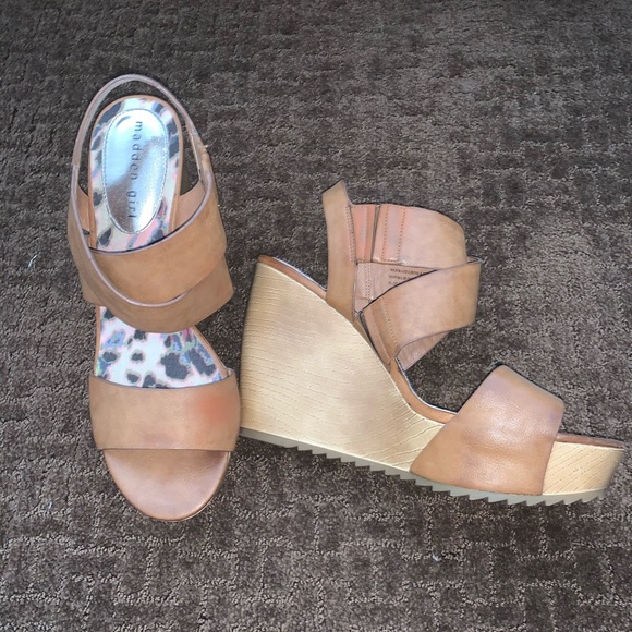Madden Girl Romaaa Cognac Wedge - Picture 2 of 5